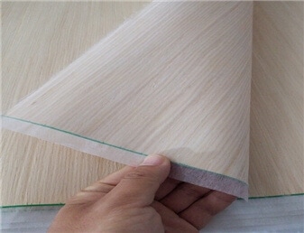 OAK 28S engineered veneer with fleece OAK 28S engineered veneer with fleece