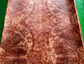 Camphor burl veneer sheet Camphor burl veneer sheet